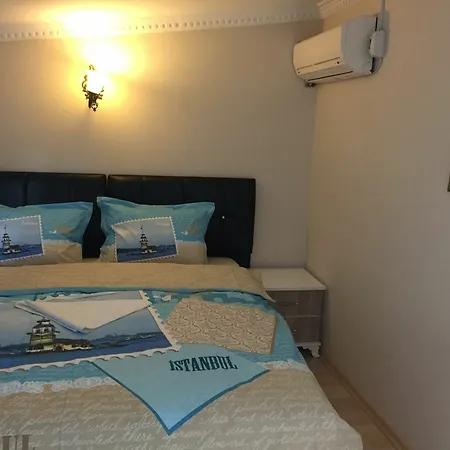 Huzur Κωνσταντινούπολη